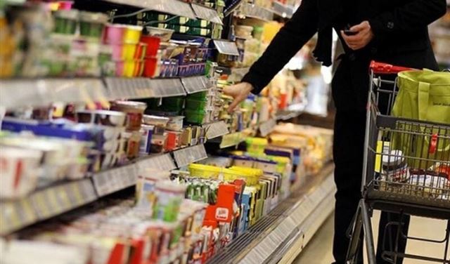 كيف ستتغير أسعار المواد الغذائية عند تطبيق الدولار الجمركي؟