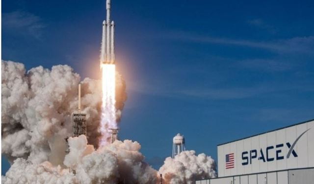 شركة SpaceX تستعد لإطلاق 24 قمرا صناعيا من نوع Starlink